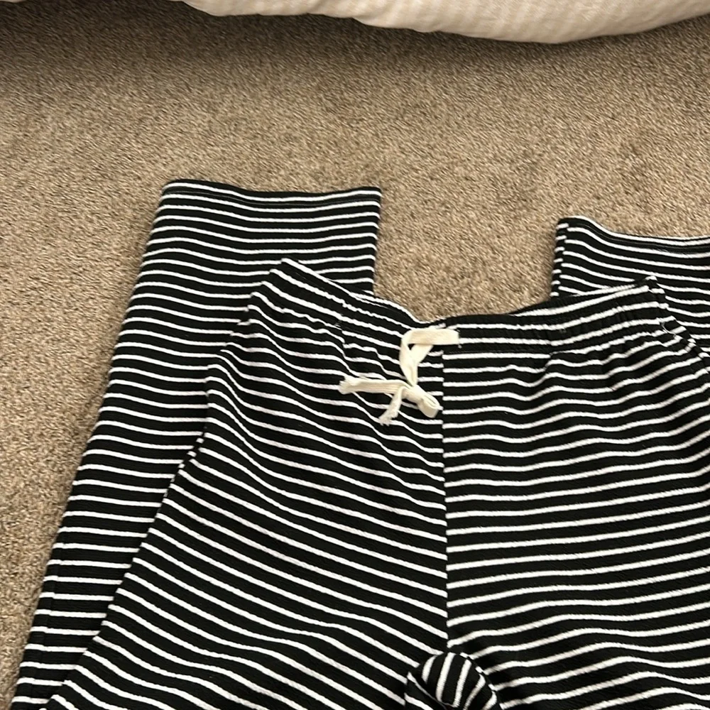 Black striped lounge pants - Picture 2 of 3